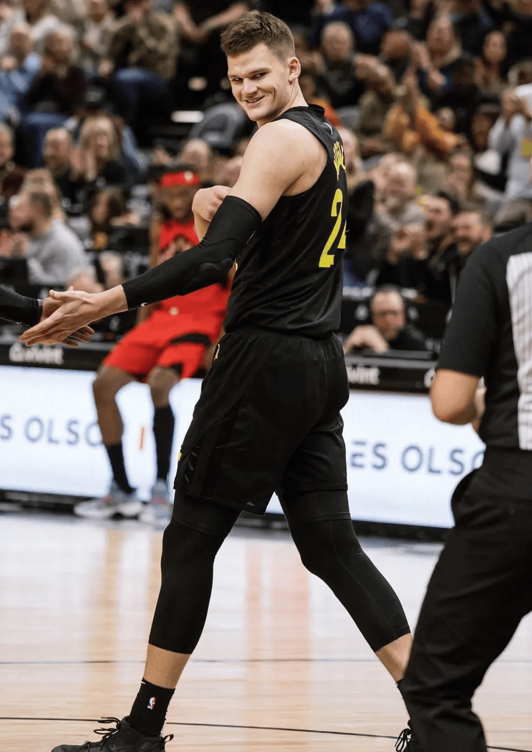 开云体育网页版登录德国杯赛程吃紧；洛杉矶湖人赛后豪取连胜；更衣室稳定；球队文化再被提及的简单介绍