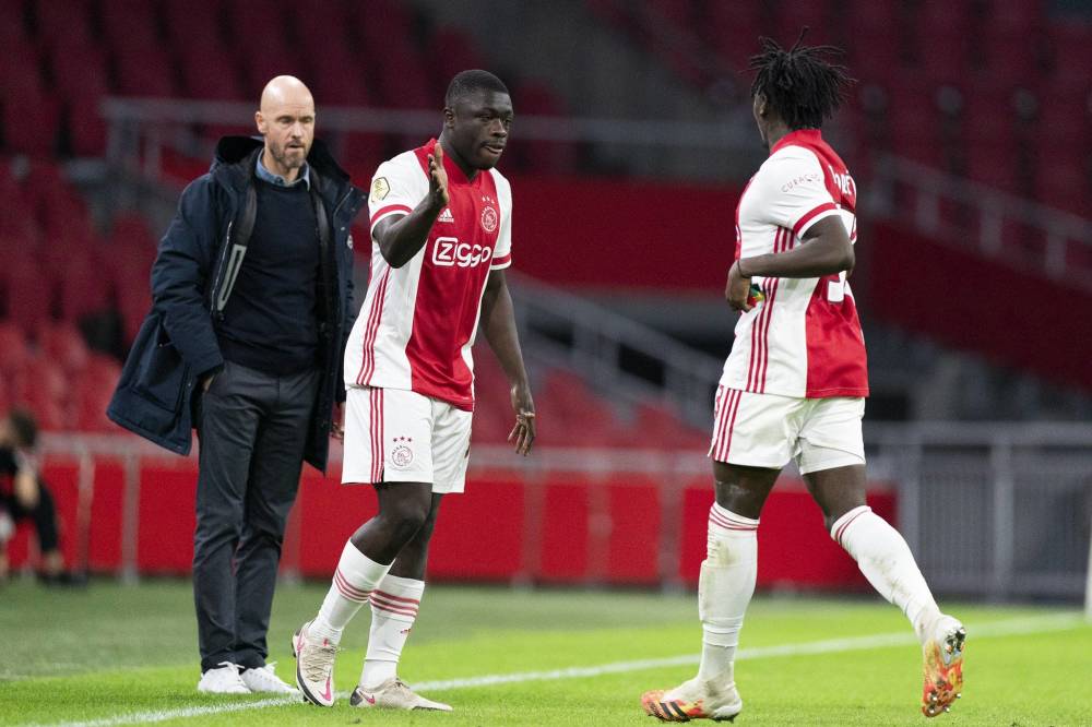 Kaiyun网页版平台关于荷甲今晨走向成谜，新奥尔良鹈鹕防线松动，赛场秩序良好，身体对抗强度拉满的信息